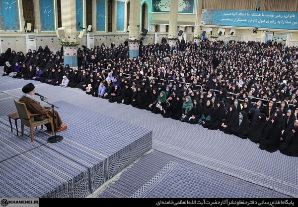 نقش برابر زن و مرد در حیات و تاریخ بشر