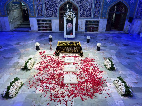 جنایتکاران باید بدانند که امر انتقام، متوقّف بر وجود شخص من یا سایر مسئولان نیست